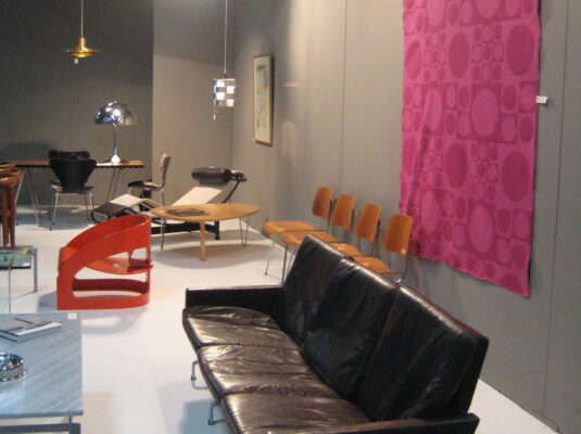 Zitzo booth at the Vintage Design Show 2011