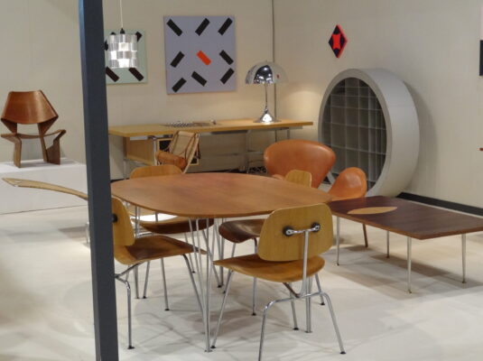 Zitzo booth at the Eurantica 2012