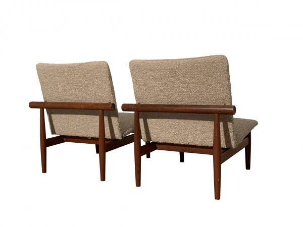 Pair of Finn Juhl lounge armchairs, 'model 137' Denmark 1957