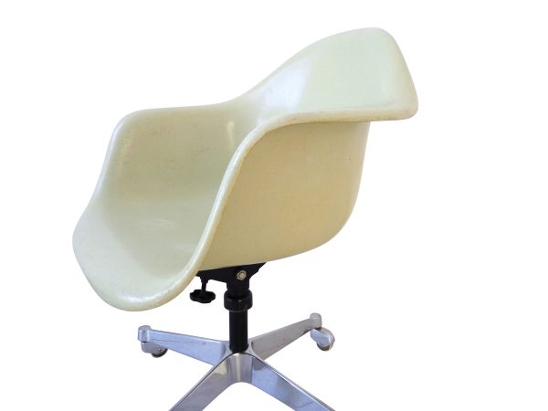 Charles Eames Dat-1 Swivel Desk or Office Armchair for Herman Miller 1960s