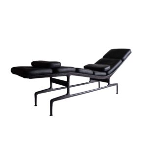 Charles & Ray Eames ES106 Chaise Longue for Herman Miller
