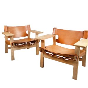 Pair of Børge Mogensen Spanish Chairs for Fredericia Stolefabrik Denmark