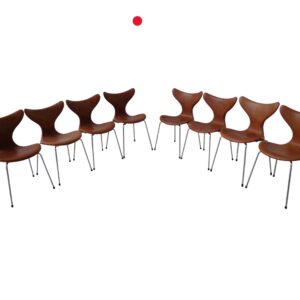 Arne Jacobsen Danish Dining Chairs, Seagull in Cognac Leather 1970s